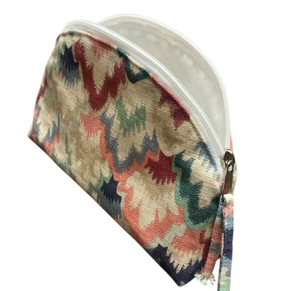 Handmade Cosmetic Bag, Large zipped makeup bag, printed woven - Picture 3 of 4